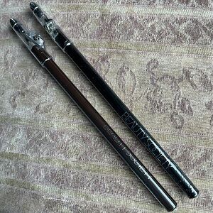 Eye Liner Pencil👁️set with built in sharpener